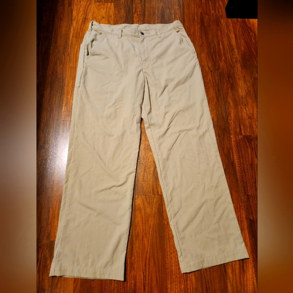 Men's Patagonia khaki pants - Picture 2 of 5